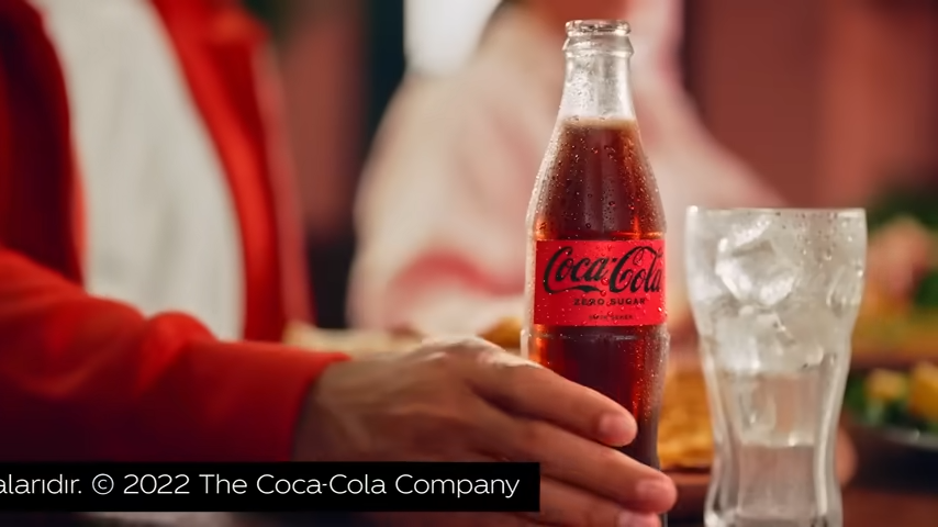 Coca-Cola with the crispy lahmacun!